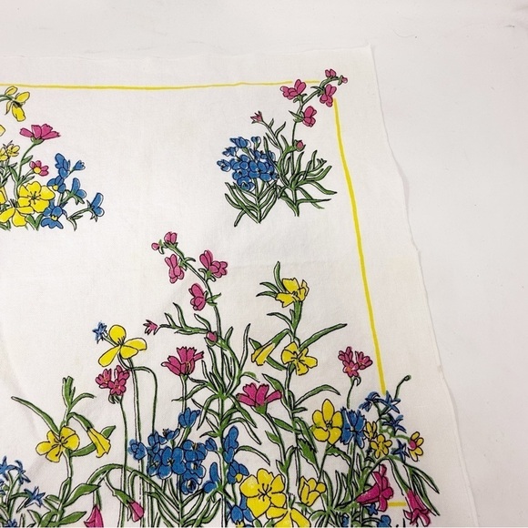 Vintage VERA NEUMANN Napkins Set of 3 Printed Floral 16” X 16” Square Napkins - Picture 9 of 14